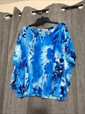 Jennifer Lopez Blue Floral Boatneck Blouse